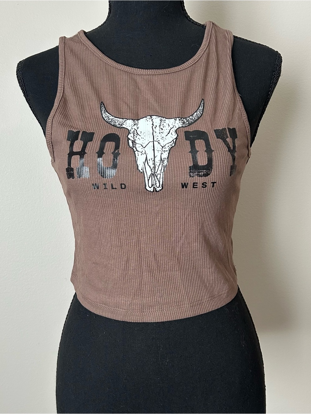Western “Howdy” Graphic Crop Tank – Brown – New Without Tags - Size Medium